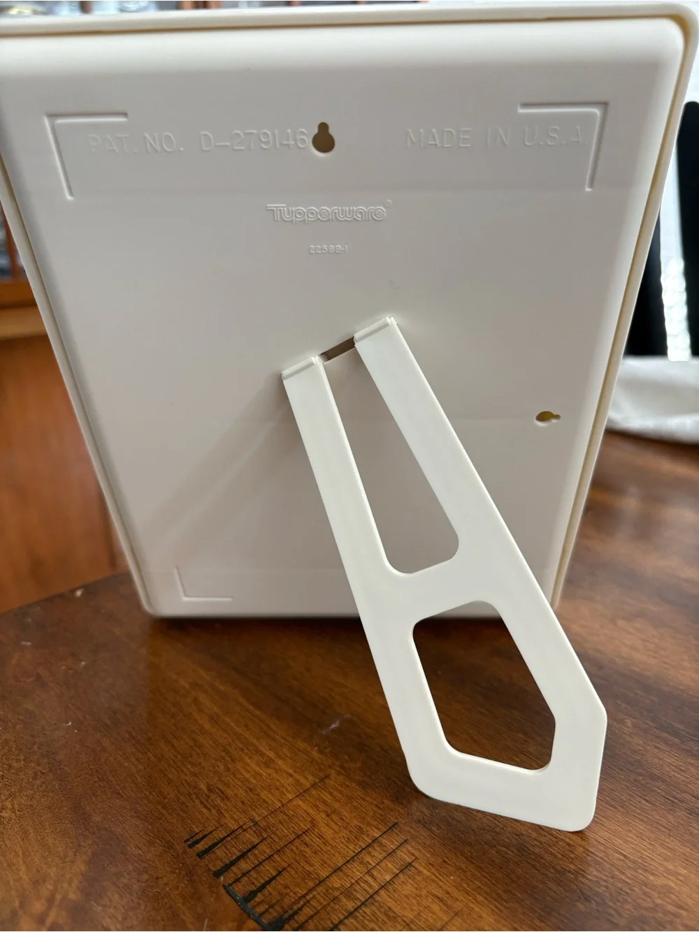 Vintage Tupperware White 3-Opening Photo Frame